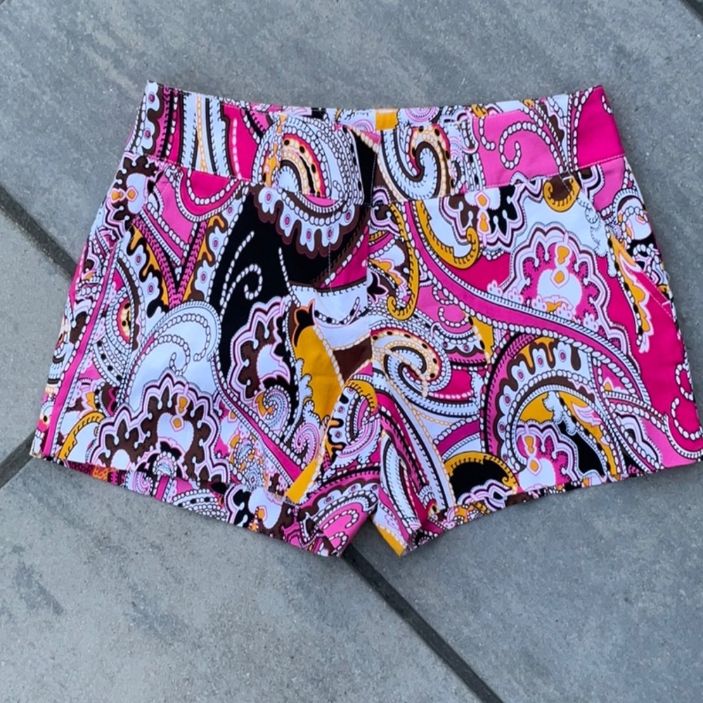 Cache shorts